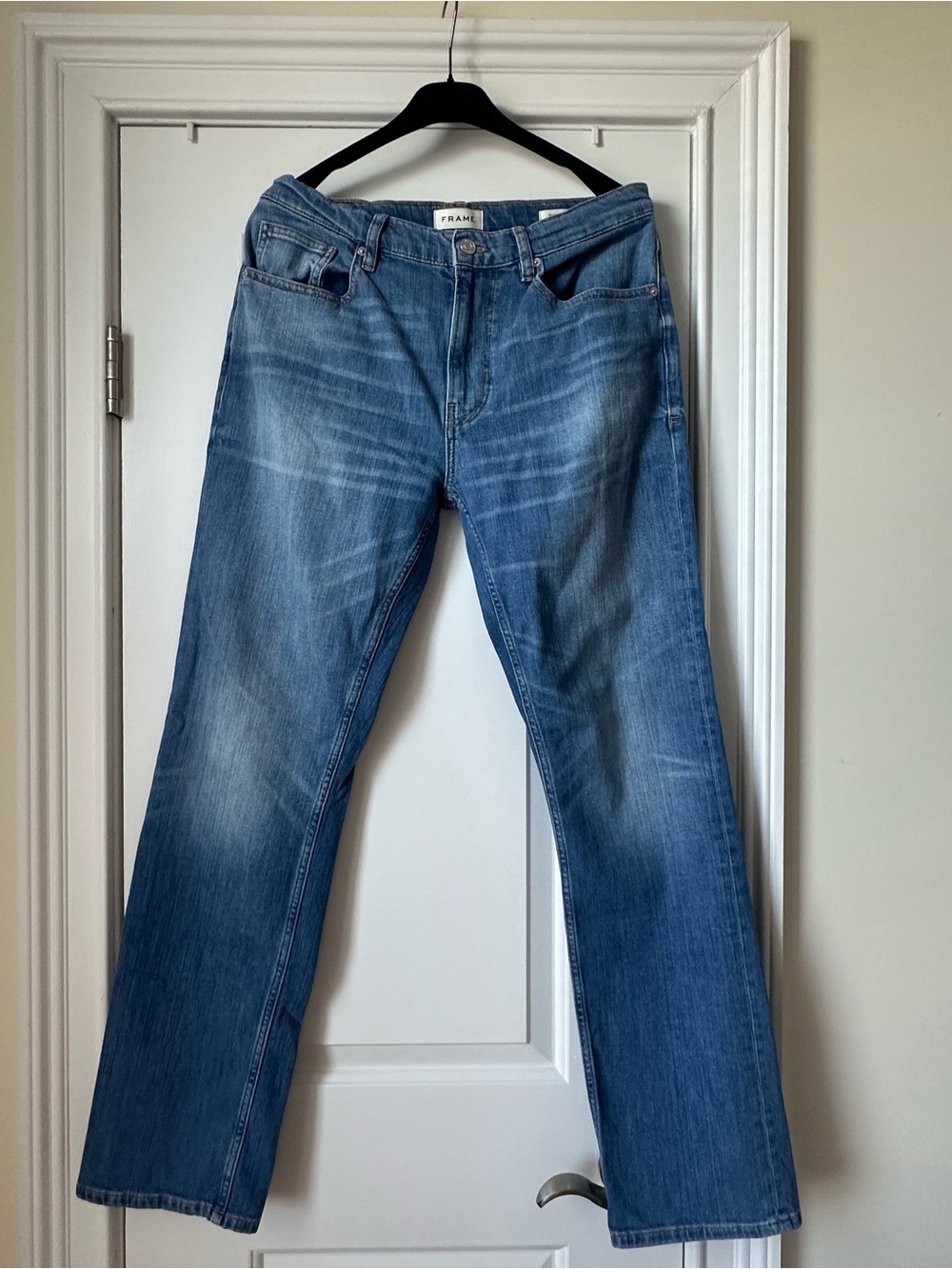Frame Denim Men’s Light Blue Relaxed Straight Jeans